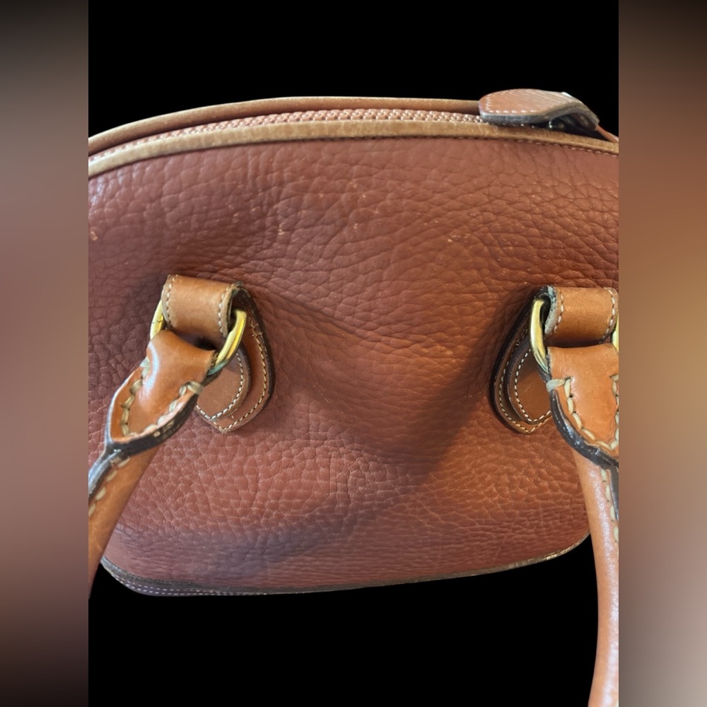Vintage Dooney & Bourke All Weather Leather Norfolk Shoulder Bag /Satchel Tan - Picture 8 of 12